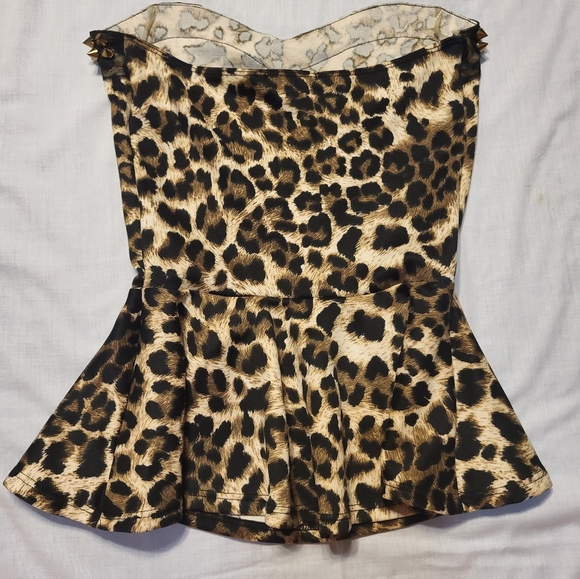 Animal print crop top Charlotte Russe size small - Picture 9 of 9